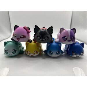 Aphmau MeeMeows Glow Figure Collection Exclusive 7-Piece Set Glow Cats